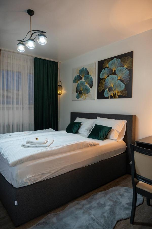 באניה לוקה Apartman Pozoriste Penthaus מראה חיצוני תמונה